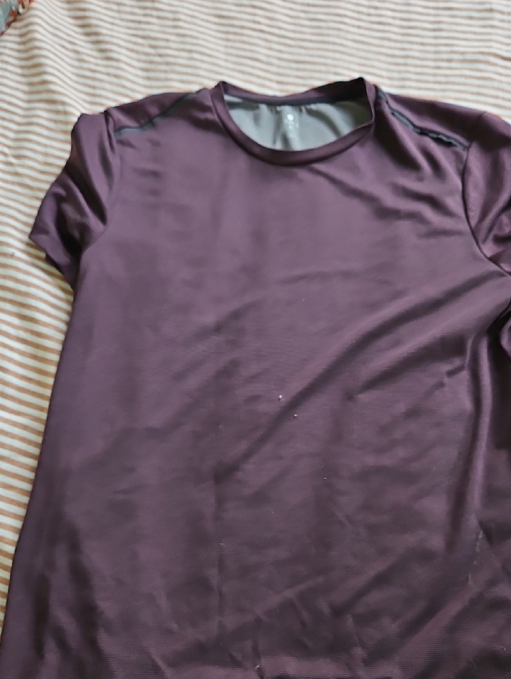 Athletic Tee by Athleta in Plum